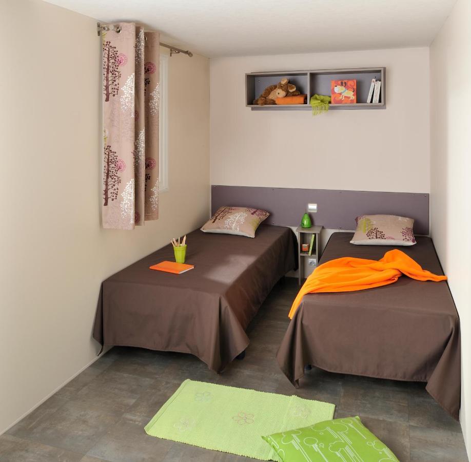 Camping Paris Beau Village Villiers-sur-Orge Exterior photo